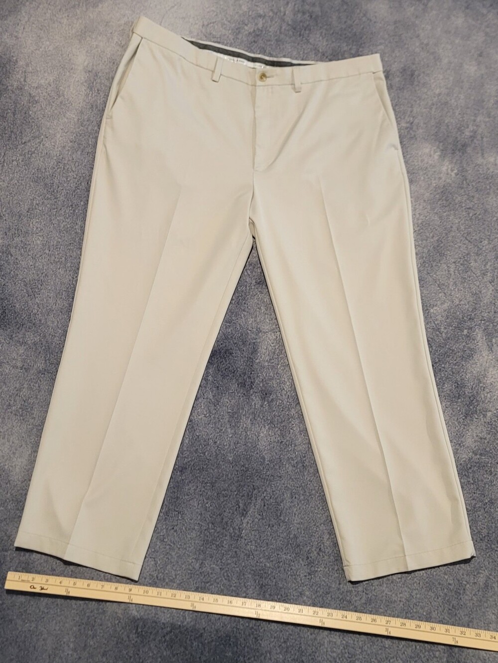 Haggar Cool 18 Pro Classic Fit No-Iron Golf Pants Mens Size 44 X 30 Beige Brown